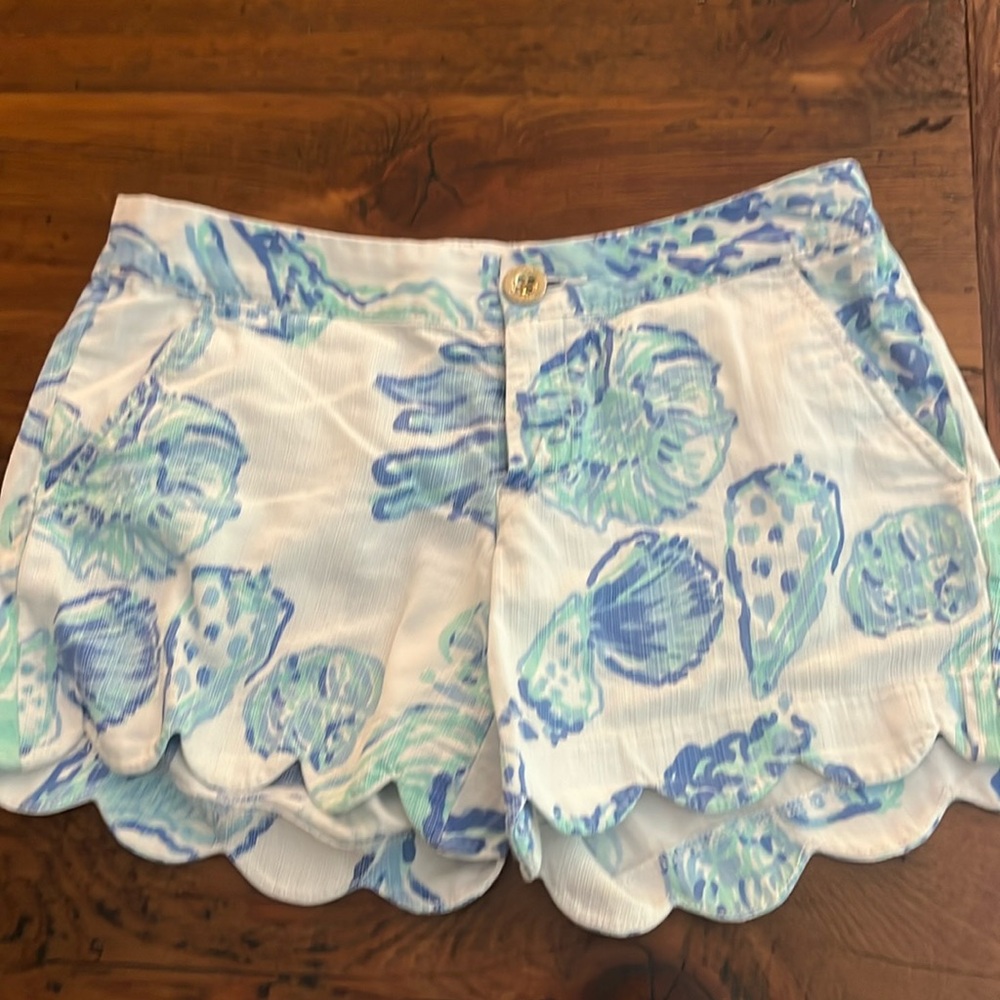 Lilly Pulitzer buttercup shorts size 00